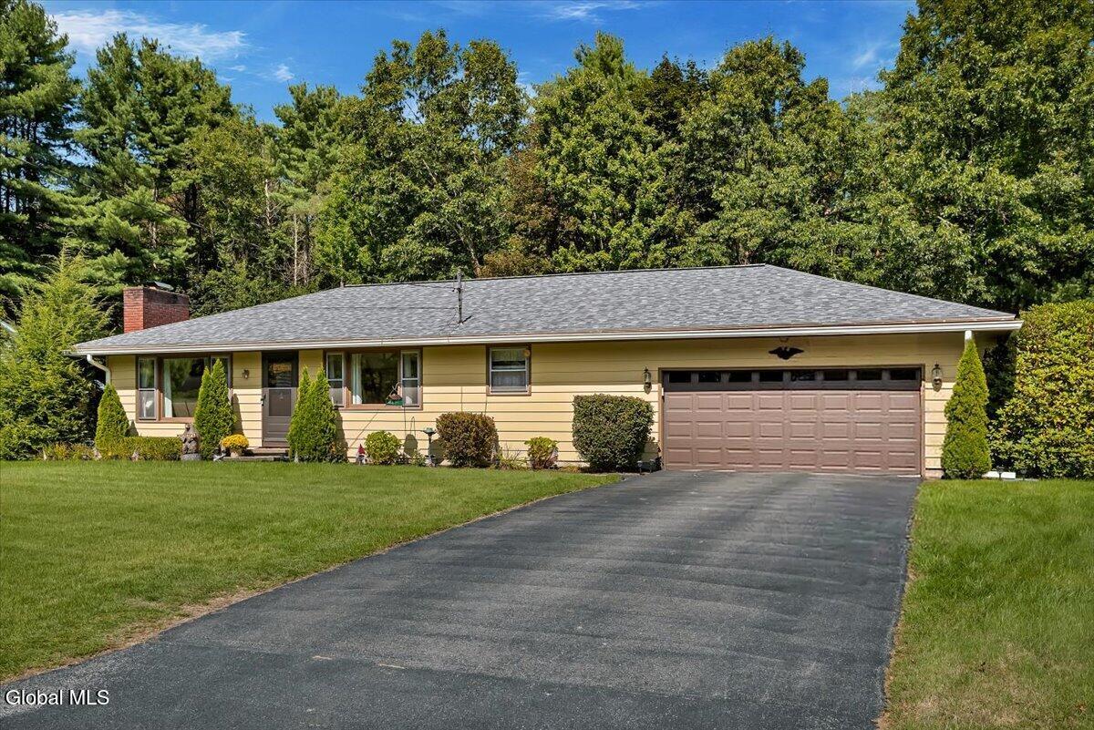 24 Bonner Drive Queensbury NY 12804