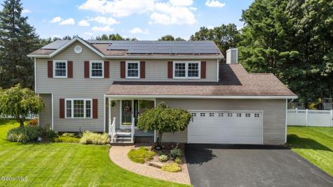 407 Deer Path Schenectady NY 12306
