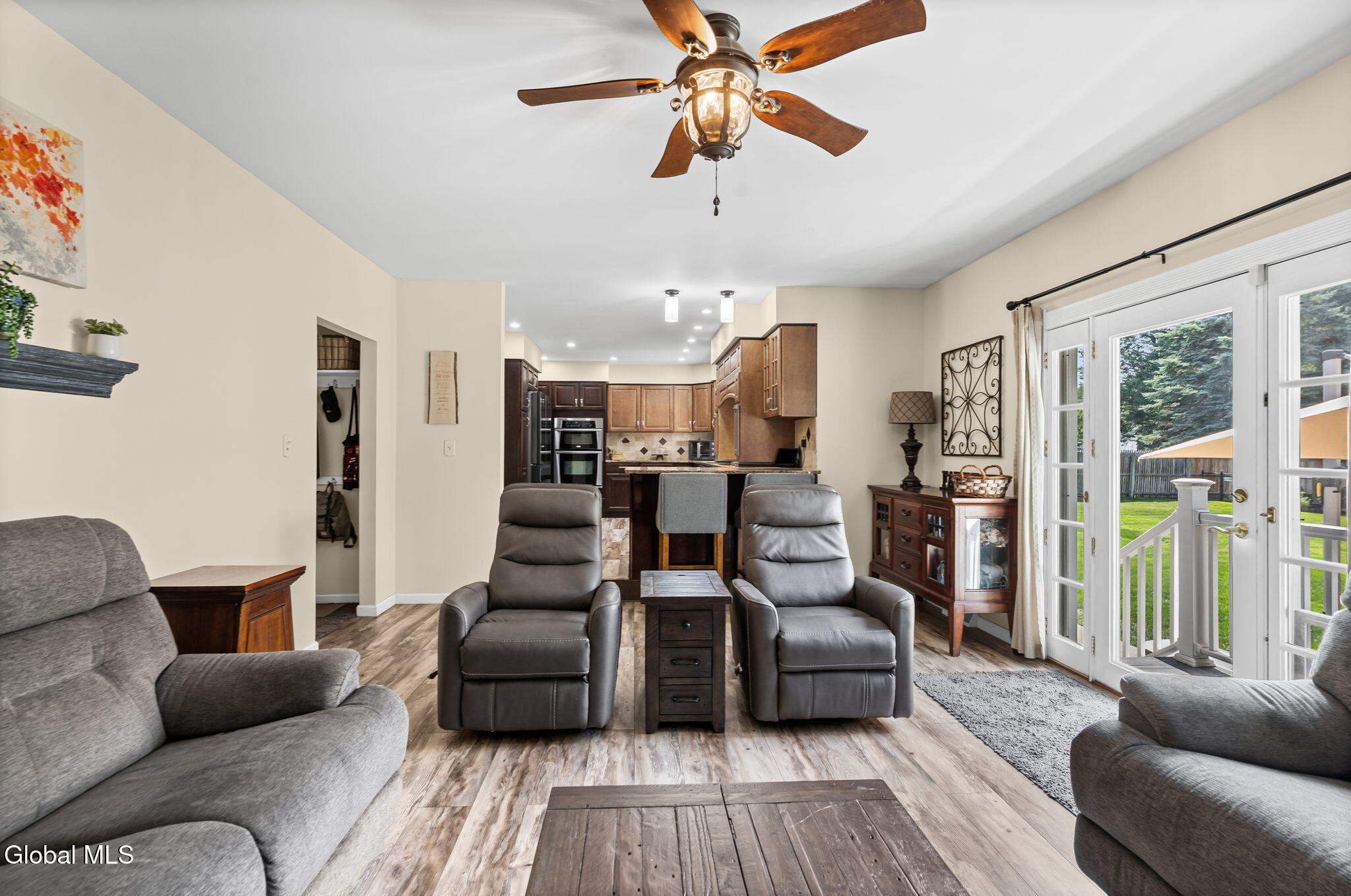 407 Deer Path Schenectady NY 12306