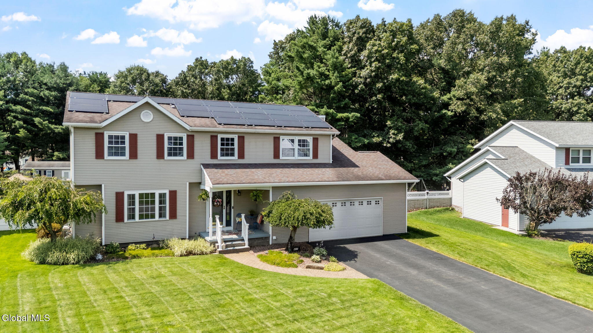 407 Deer Path Schenectady NY 12306