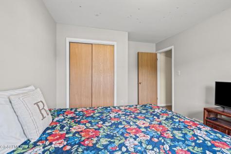 407 Deer Path Schenectady NY 12306