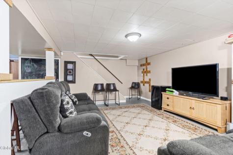 407 Deer Path Schenectady NY 12306