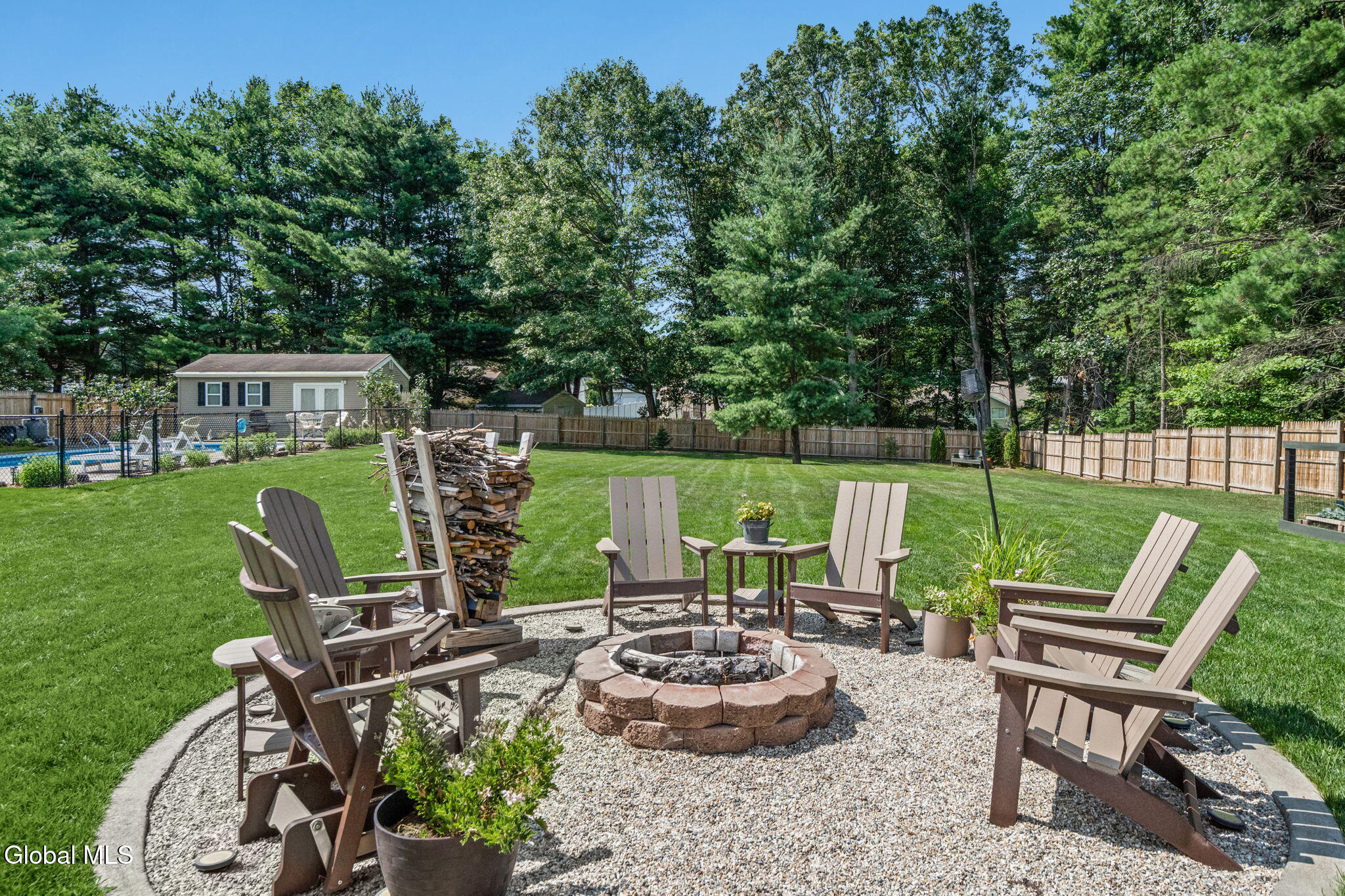 407 Deer Path Schenectady NY 12306
