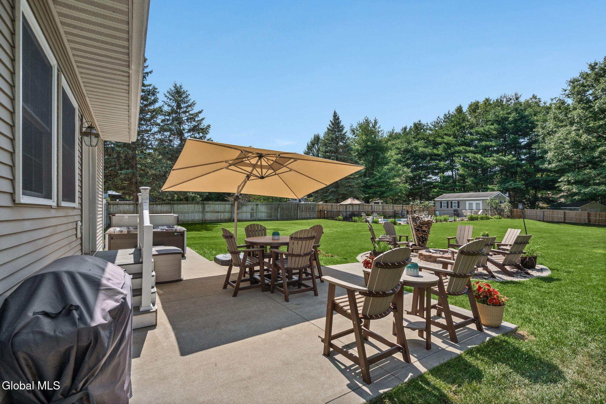 407 Deer Path Schenectady NY 12306