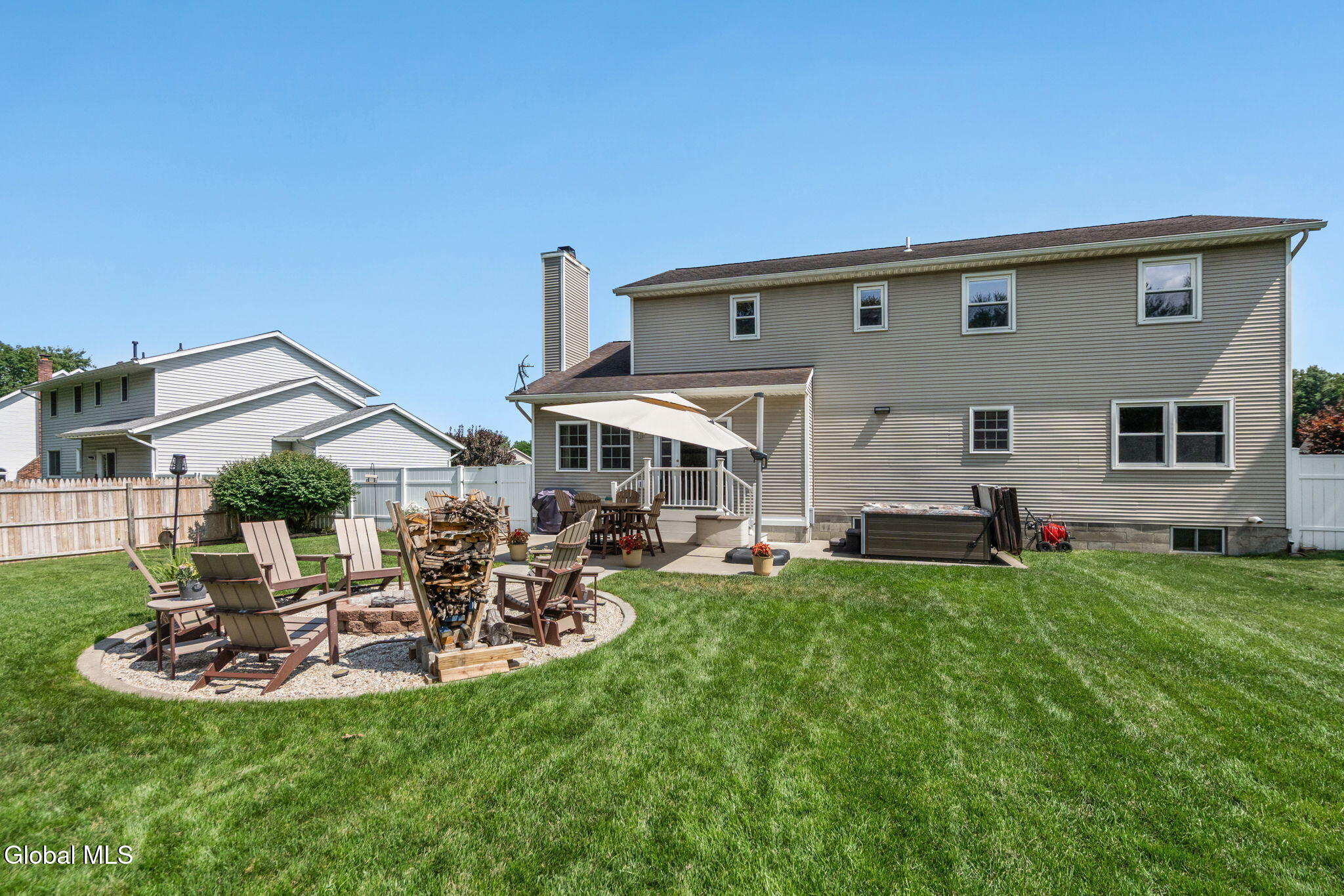 407 Deer Path Schenectady NY 12306