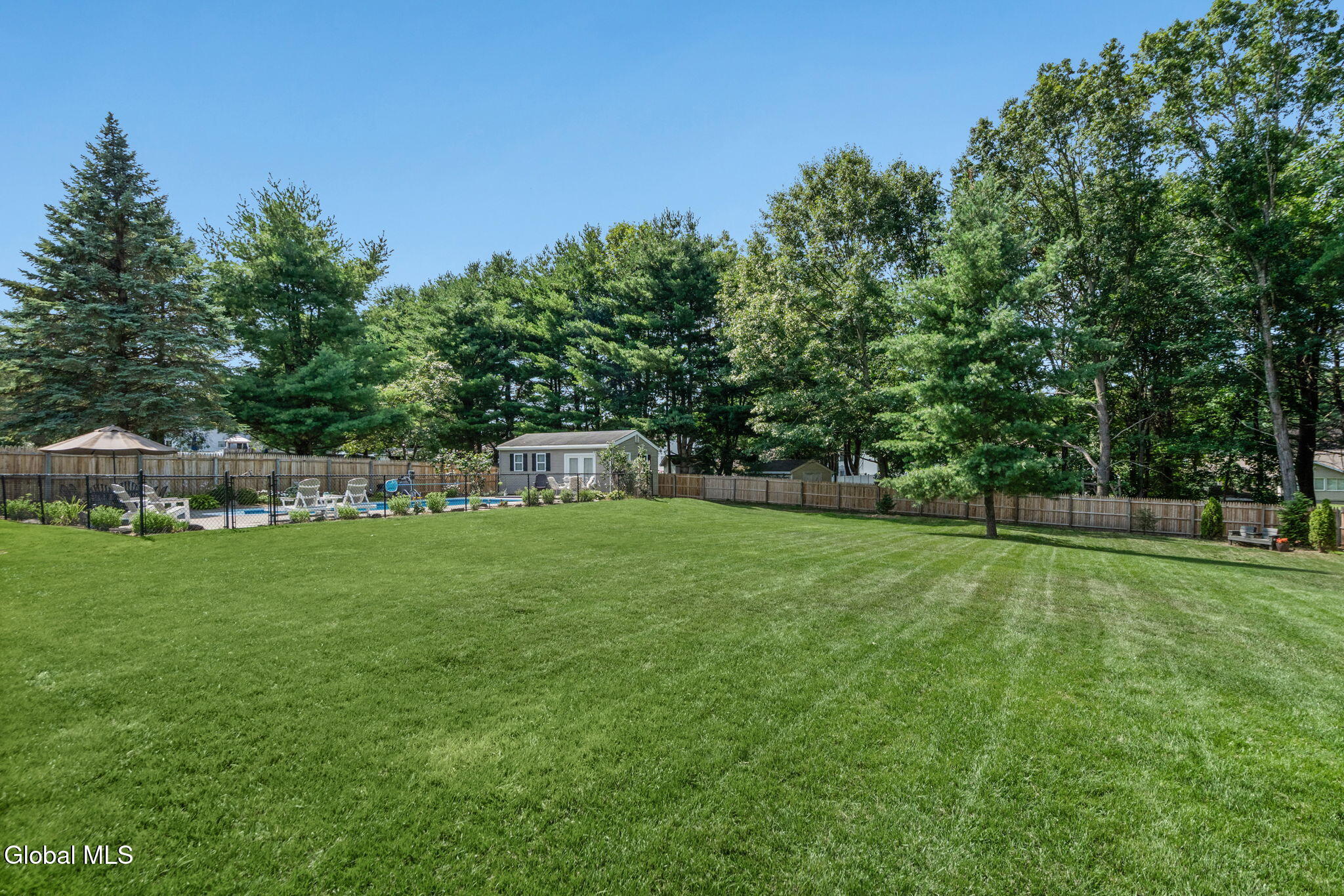 407 Deer Path Schenectady NY 12306