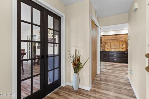 407 Deer Path Schenectady NY 12306