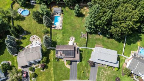 407 Deer Path Schenectady NY 12306