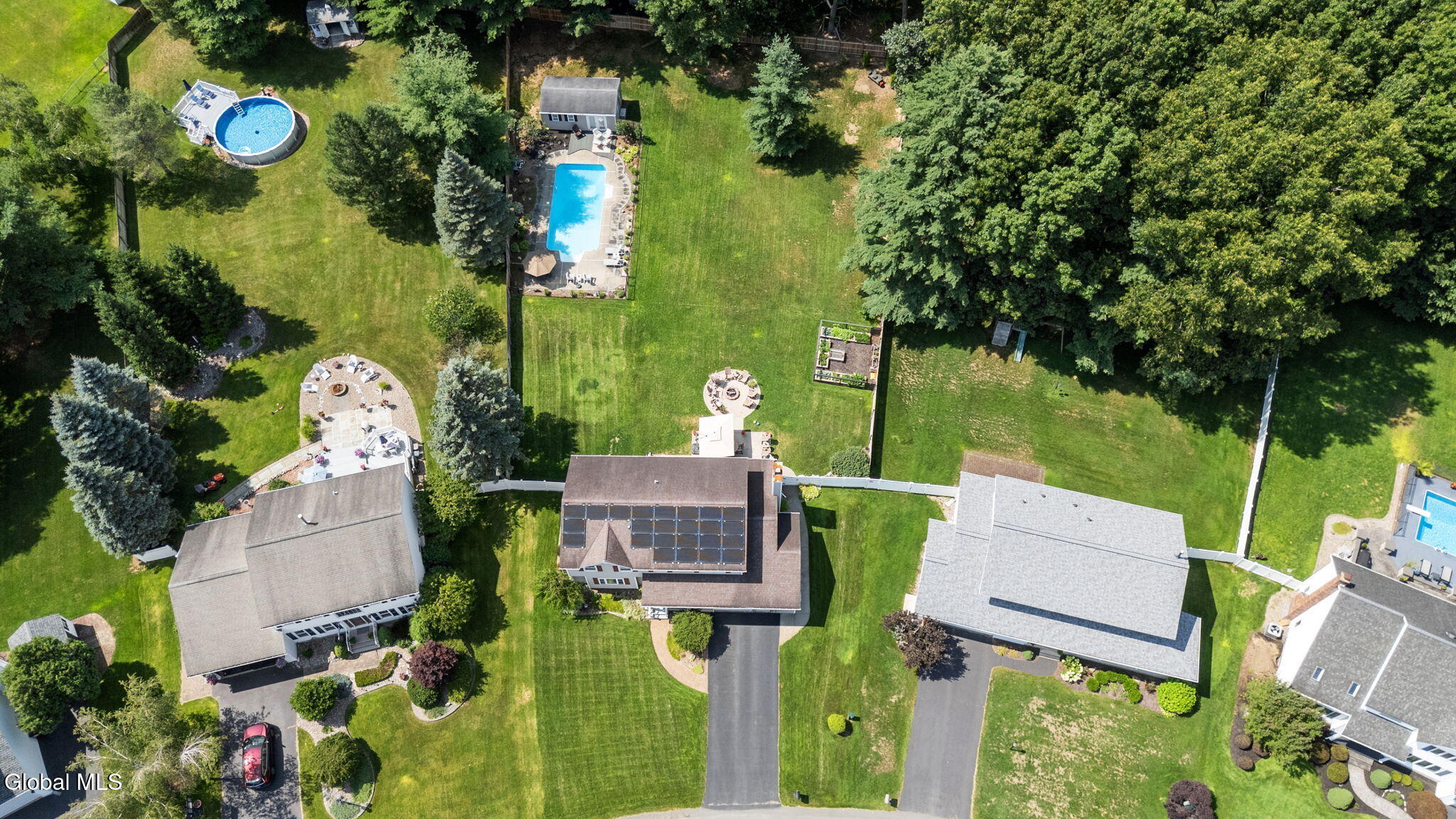 407 Deer Path Schenectady NY 12306