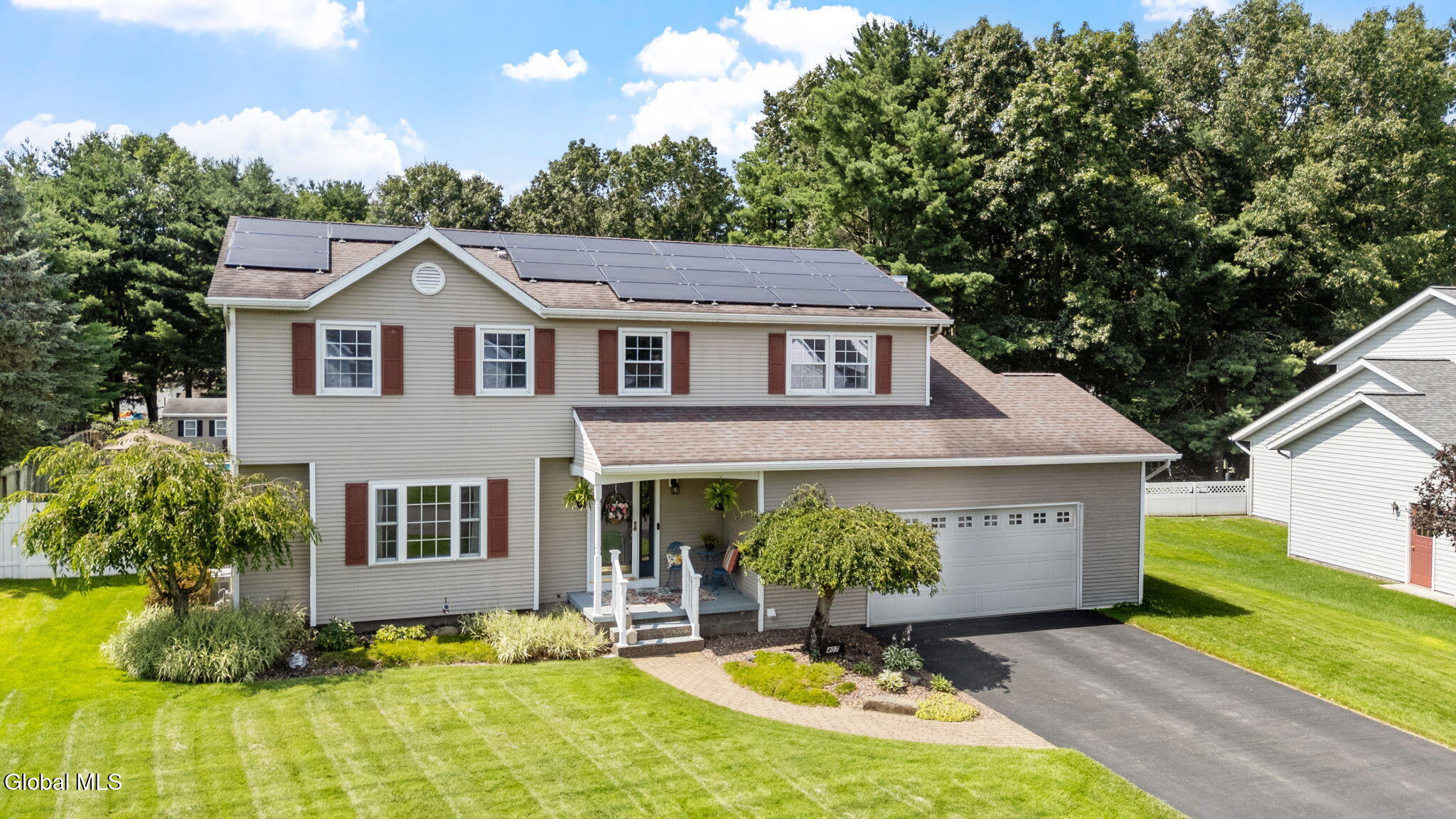 407 Deer Path Schenectady NY 12306