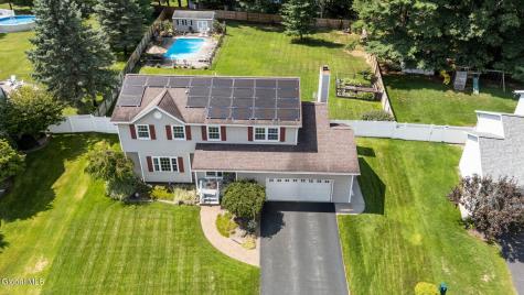 407 Deer Path Schenectady NY 12306
