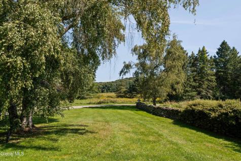 823 N Quaker Hill Road Pawling NY 12564