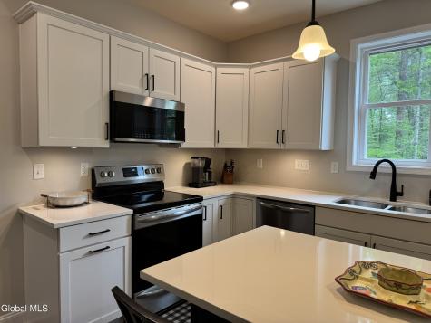 7 Huntington Way Ballston Spa NY 12020