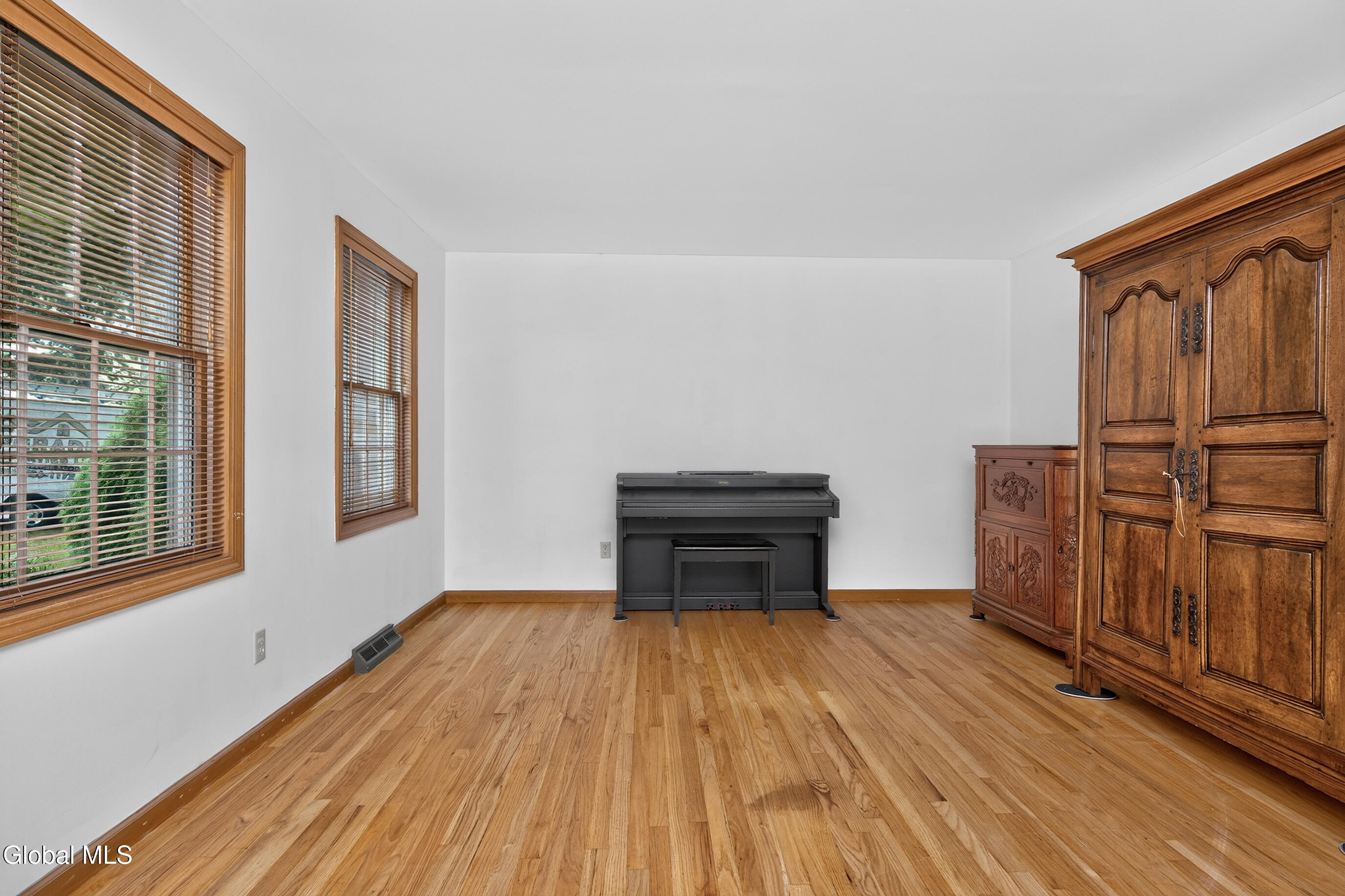 6 Siena Drive Halfmoon NY 12065