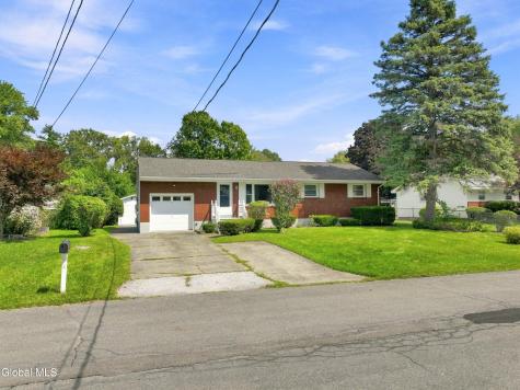 4 Pettibone Drive Albany NY 12205