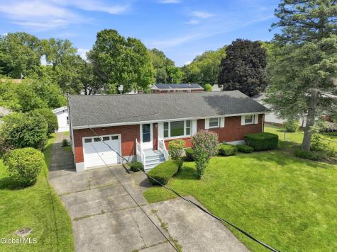 4 Pettibone Drive Albany NY 12205