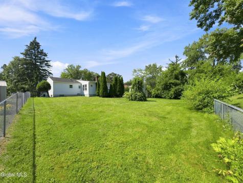 4 Pettibone Drive Albany NY 12205