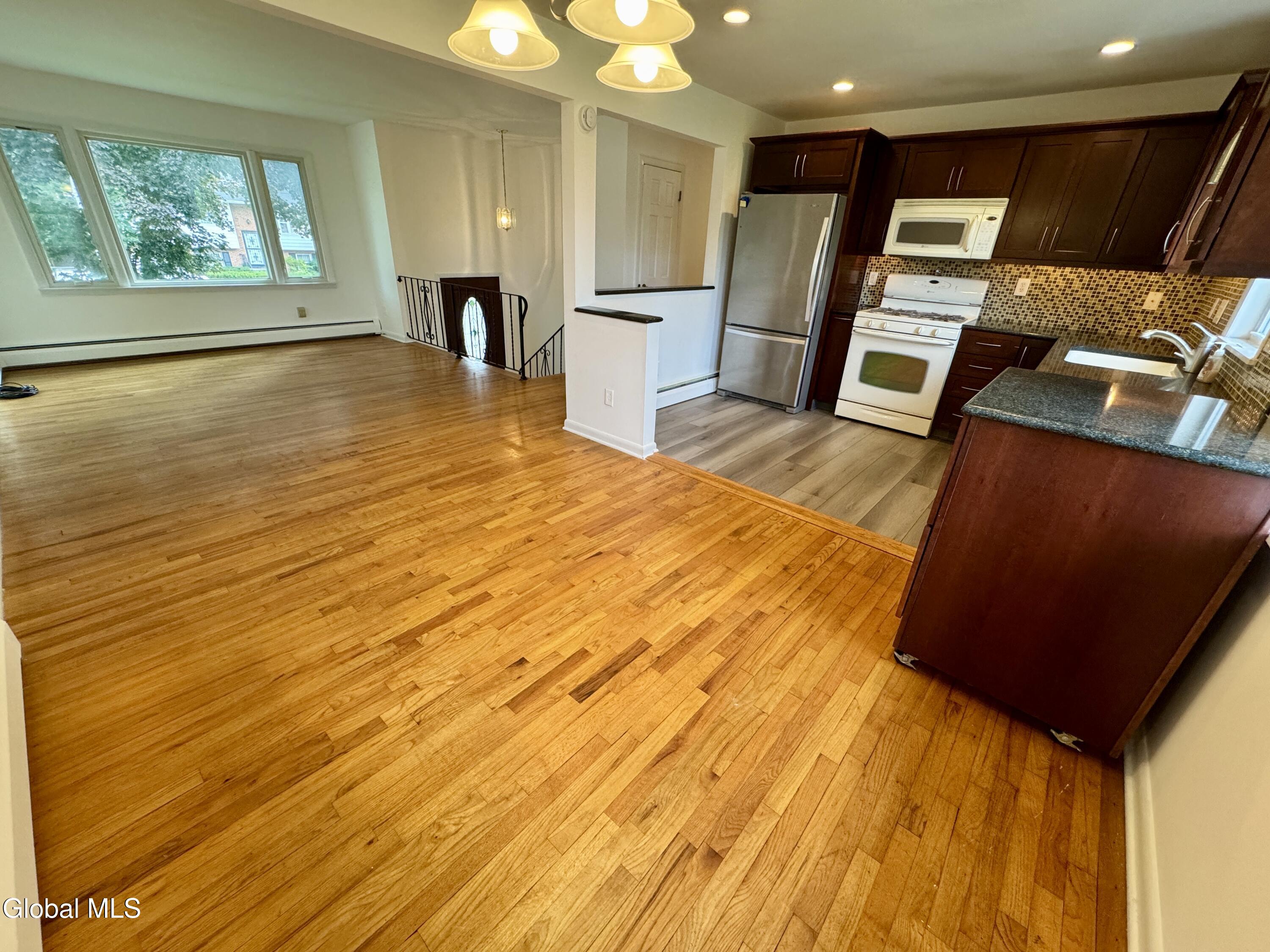 29 Myers Court Albany NY 12205