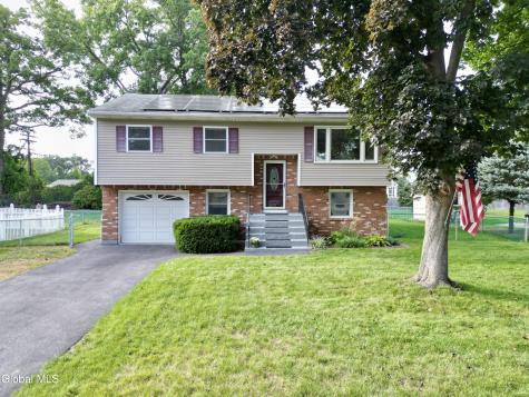 29 Myers Court Albany NY 12205