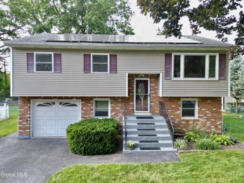 29 Myers Court Albany NY 12205