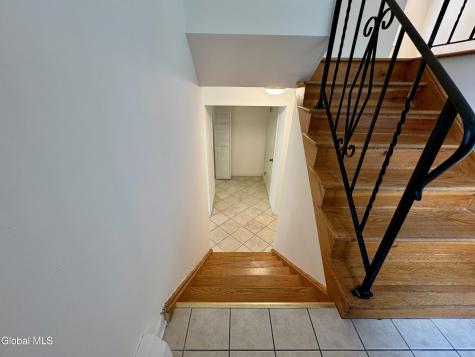 29 Myers Court Albany NY 12205