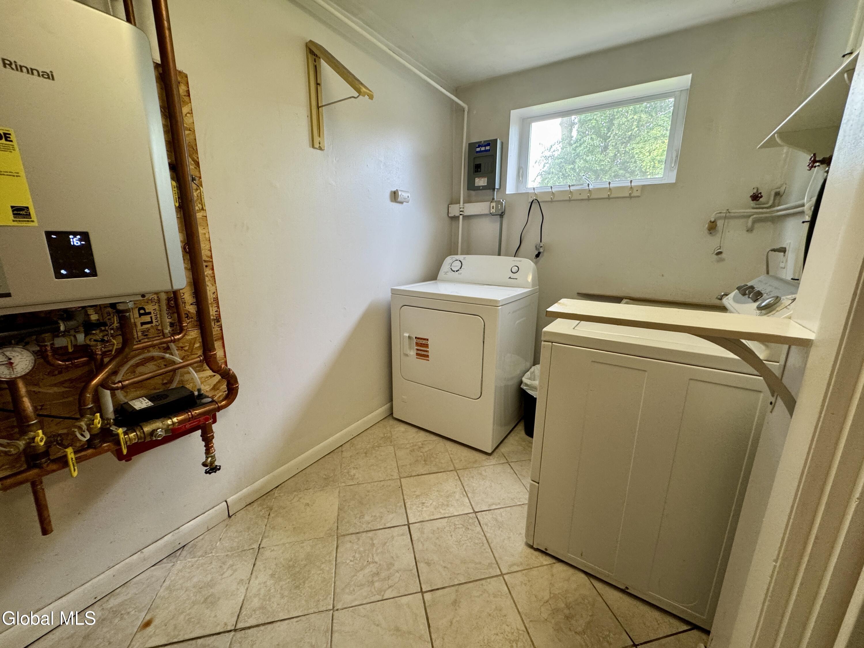 29 Myers Court Albany NY 12205