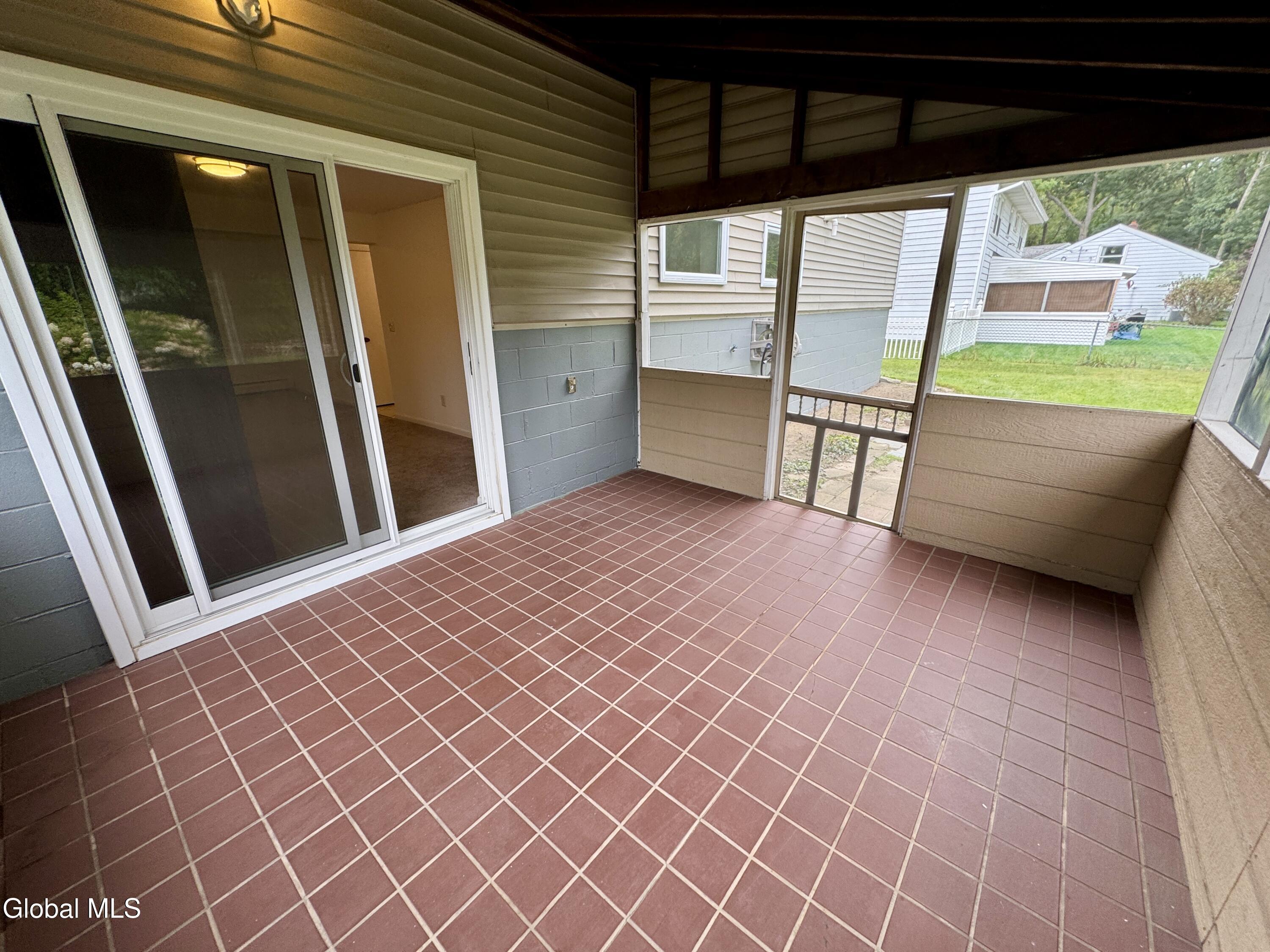 29 Myers Court Albany NY 12205