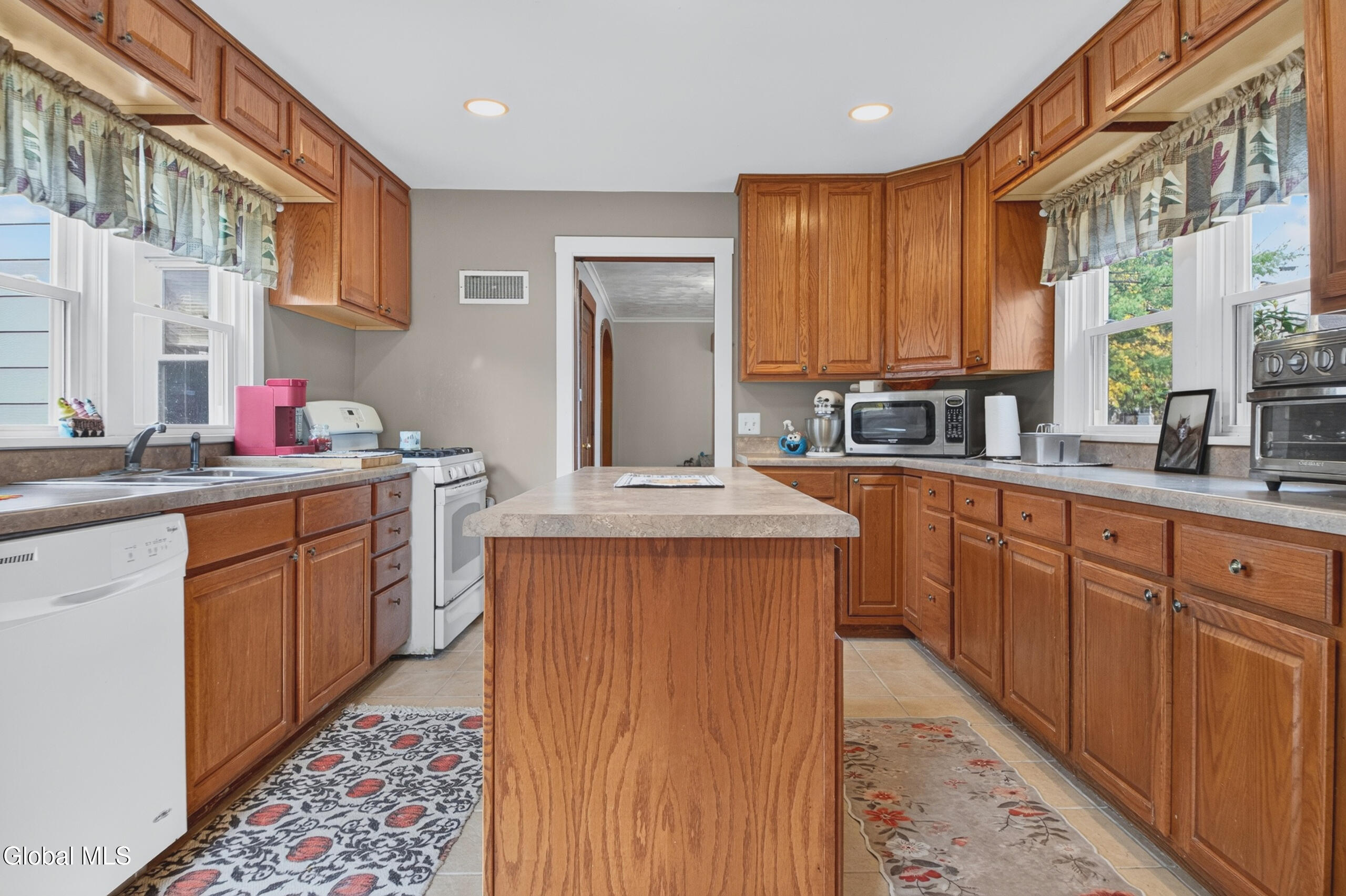 19 2nd Avenue Mayfield NY 12117