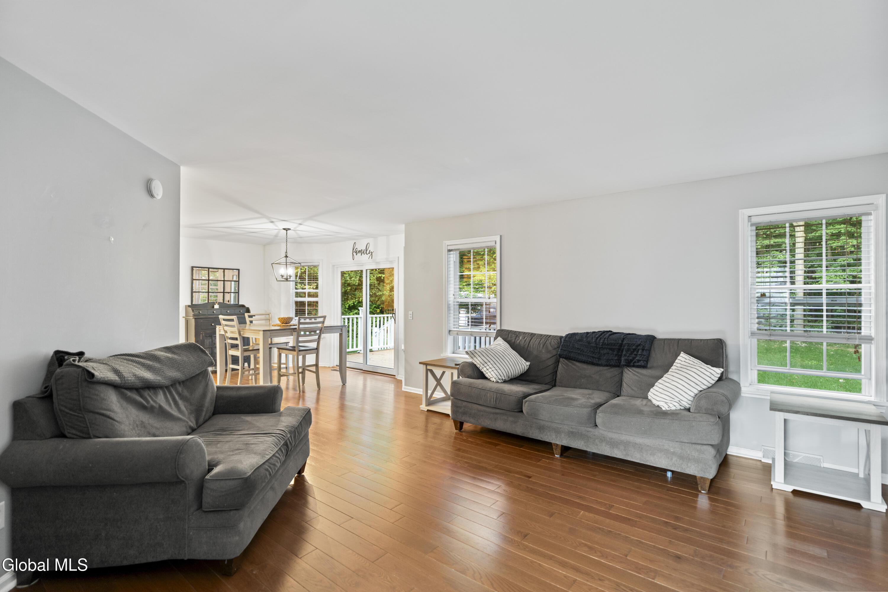2 Kendall Place Ballston Lake NY 12019