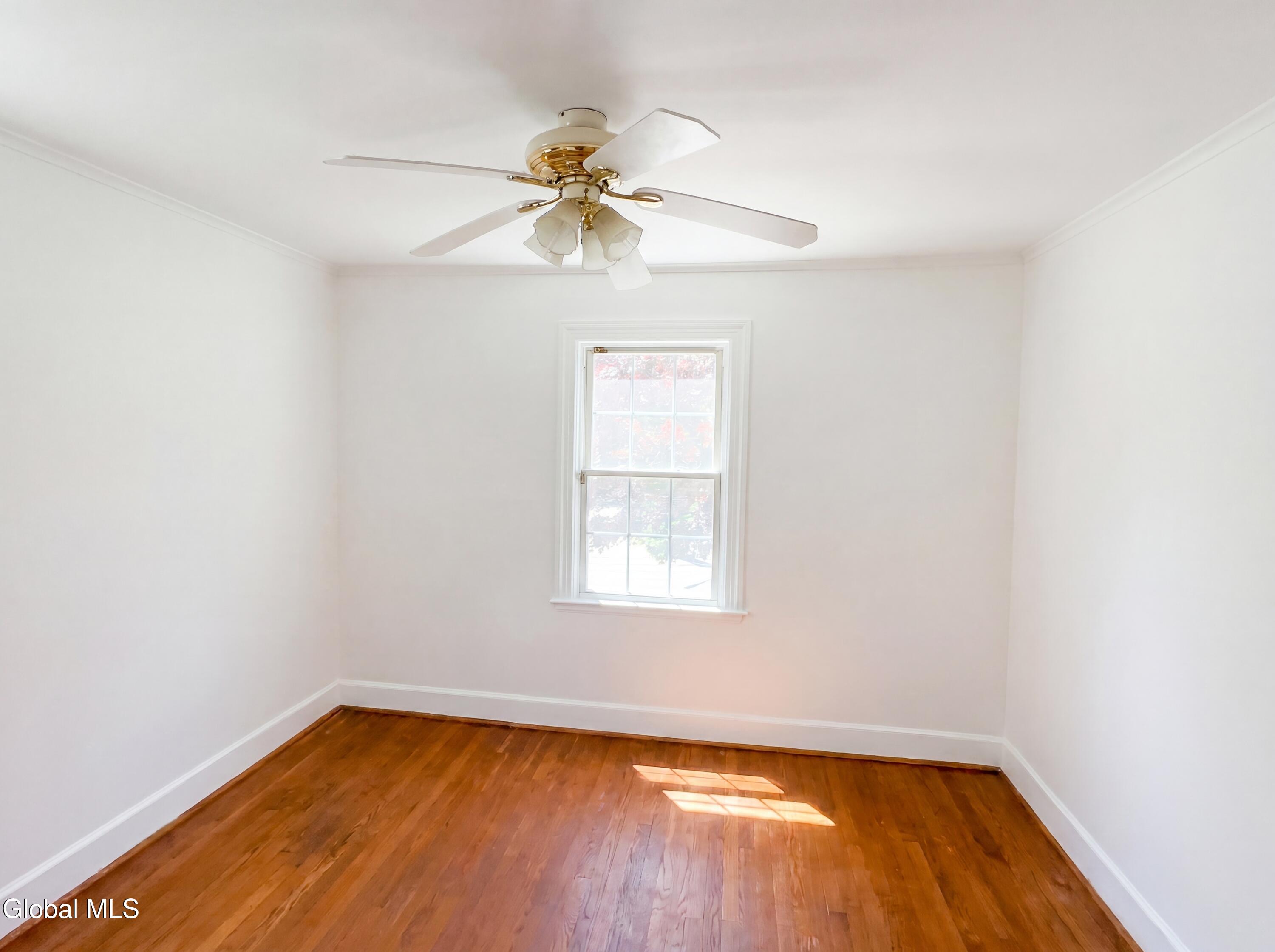 22 Gillen Terrace Gloversville NY 12078
