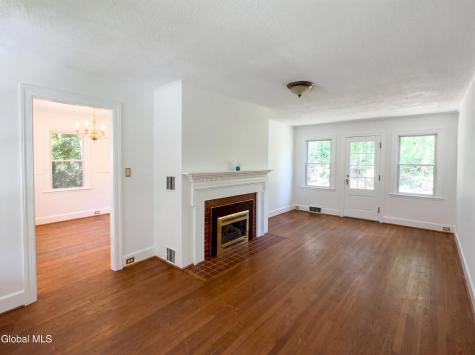 22 Gillen Terrace Gloversville NY 12078