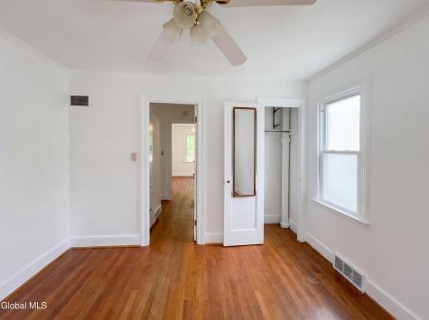 22 Gillen Terrace Gloversville NY 12078