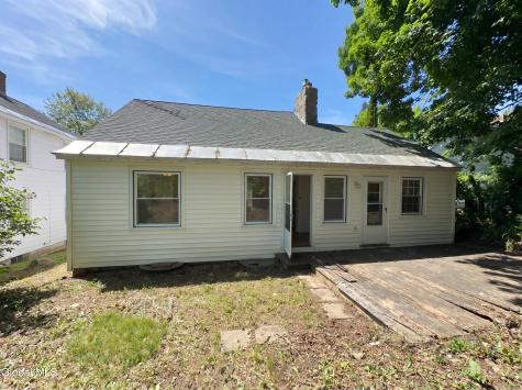 22 Gillen Terrace Gloversville NY 12078