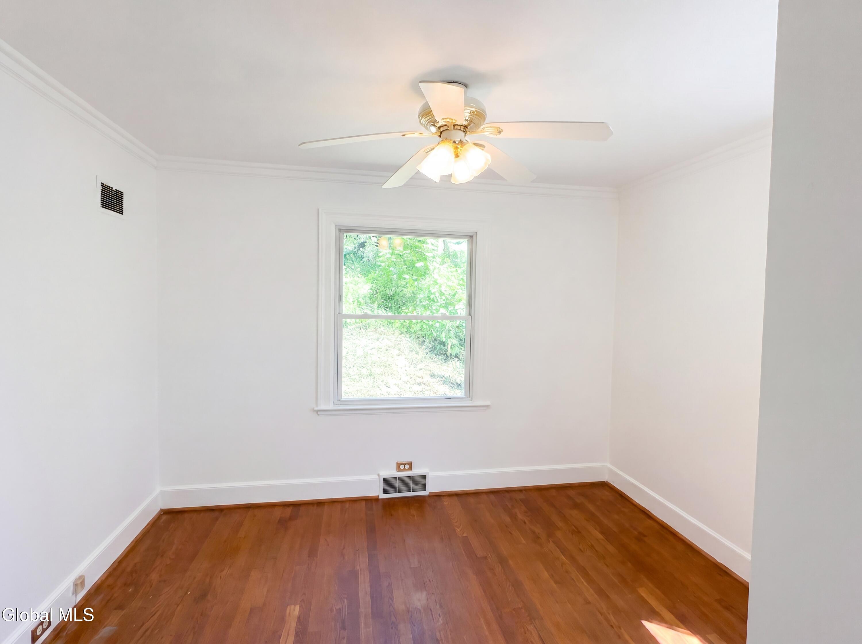 22 Gillen Terrace Gloversville NY 12078