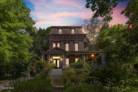 263 Guy Park Avenue Amsterdam NY 12010