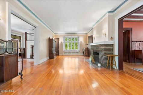 263 Guy Park Avenue Amsterdam NY 12010