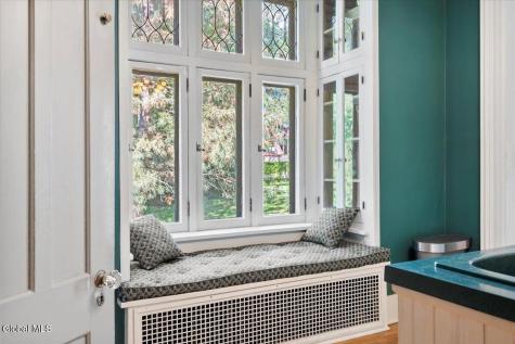 263 Guy Park Avenue Amsterdam NY 12010