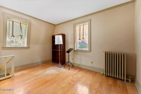 263 Guy Park Avenue Amsterdam NY 12010