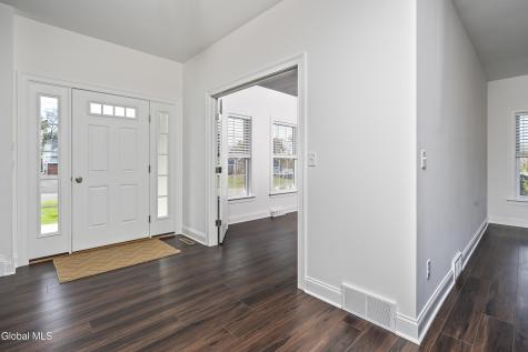 46 Mallory Way Ballston Lake NY 12019