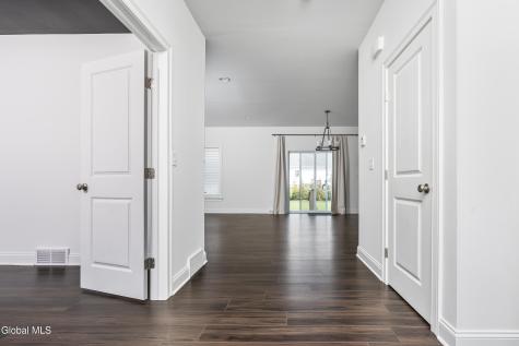 46 Mallory Way Ballston Lake NY 12019