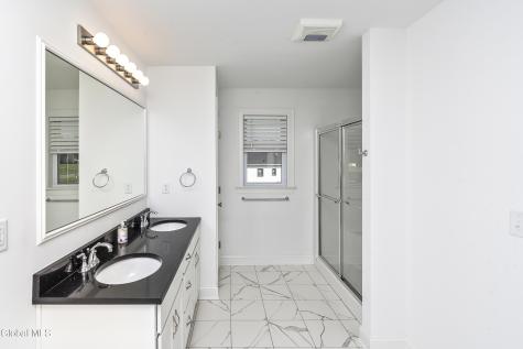 46 Mallory Way Ballston Lake NY 12019