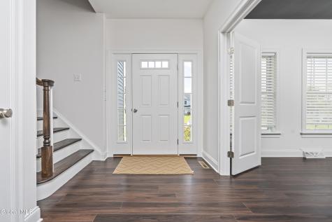 46 Mallory Way Ballston Lake NY 12019