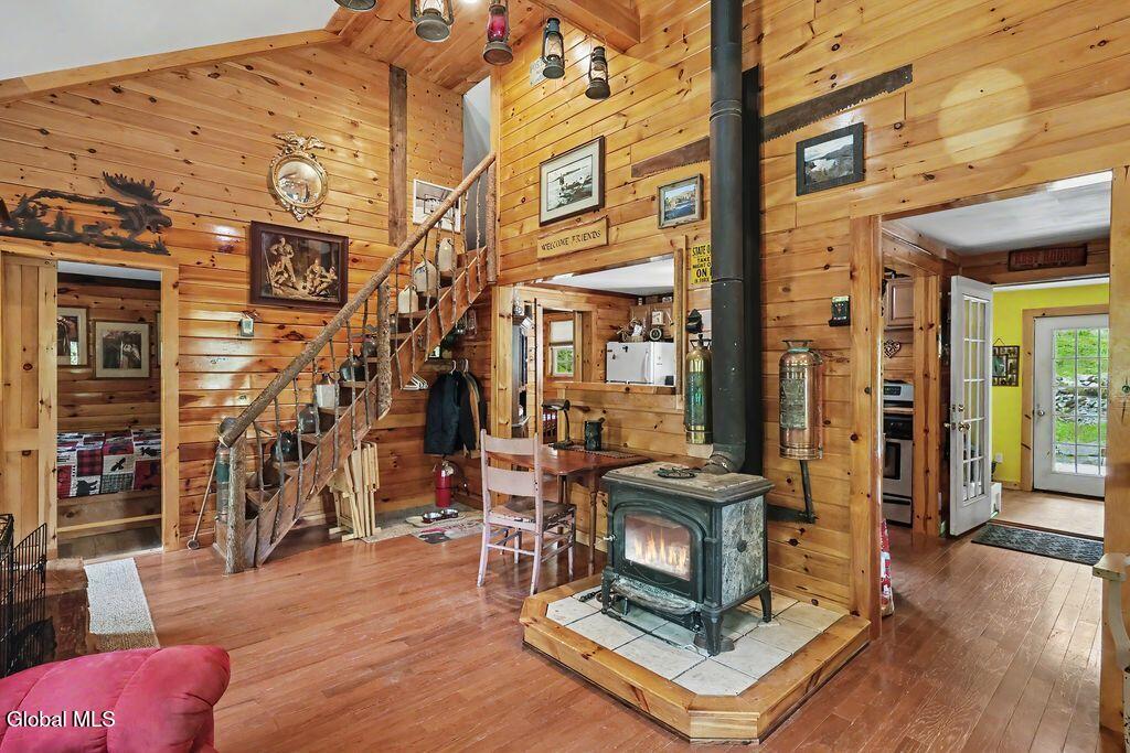 34 Lakeview Terrace Day NY 12835