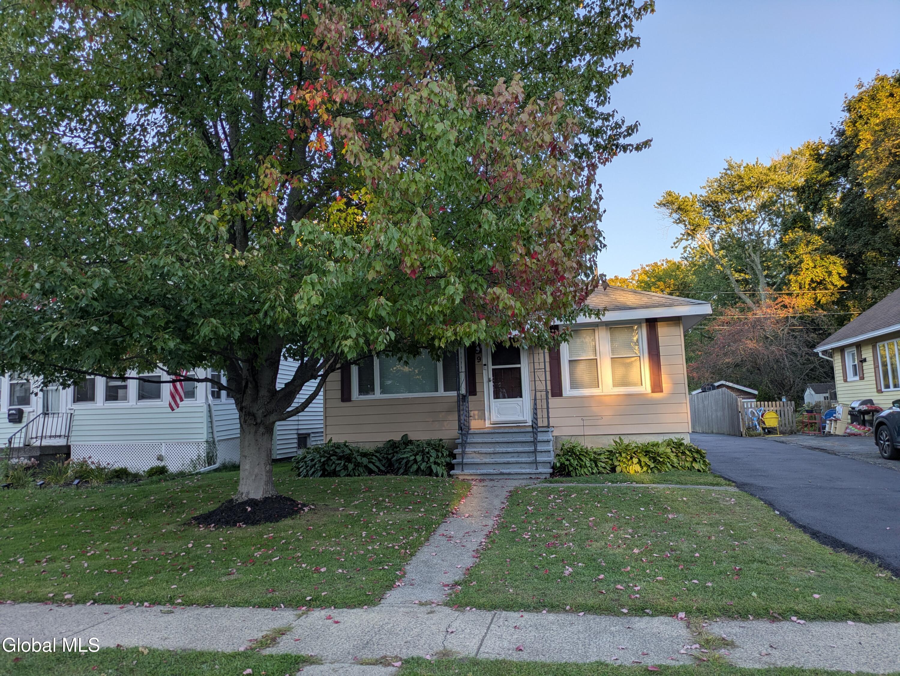9 Lighthall Avenue Cohoes NY 12047