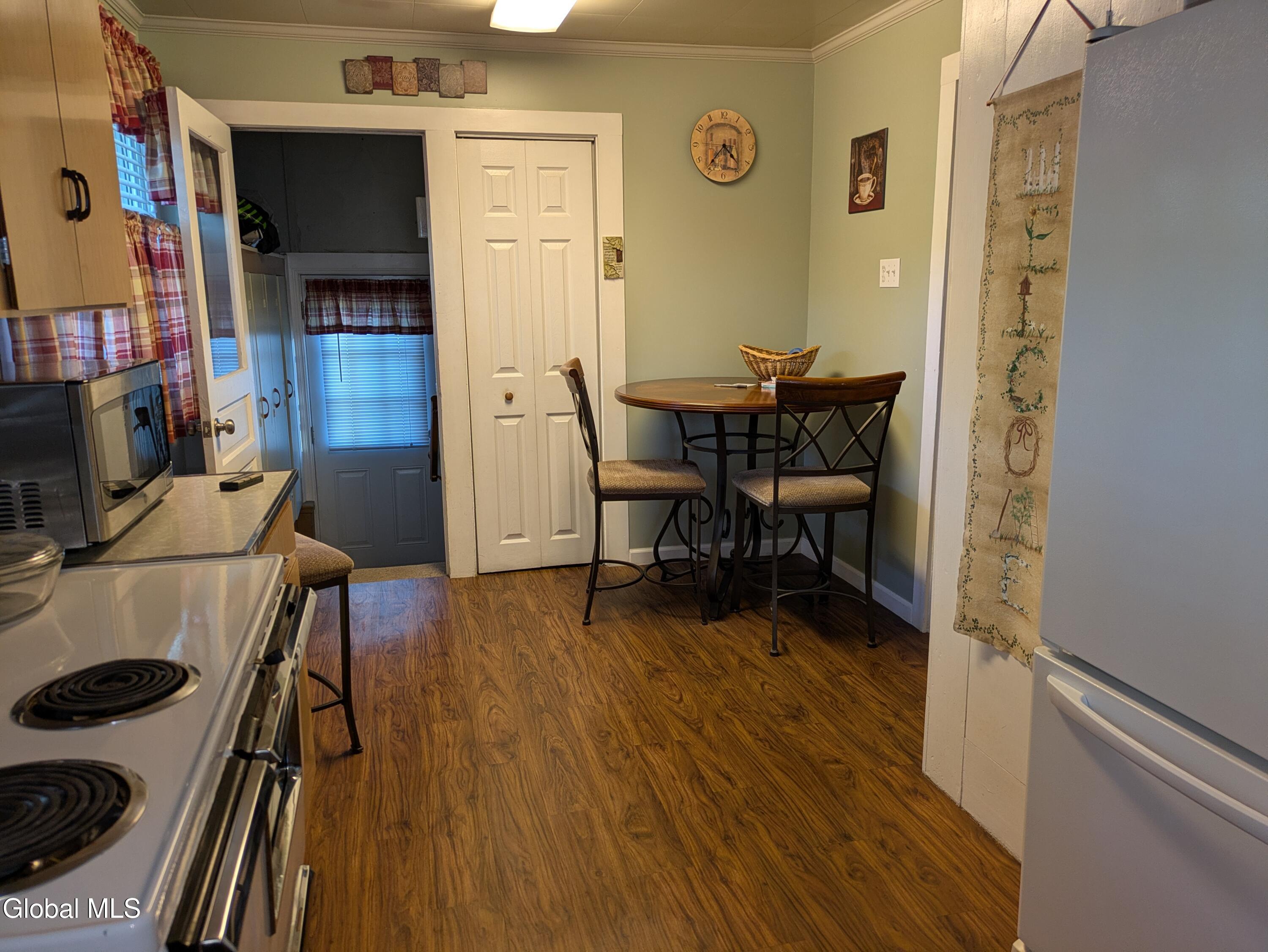 9 Lighthall Avenue Cohoes NY 12047