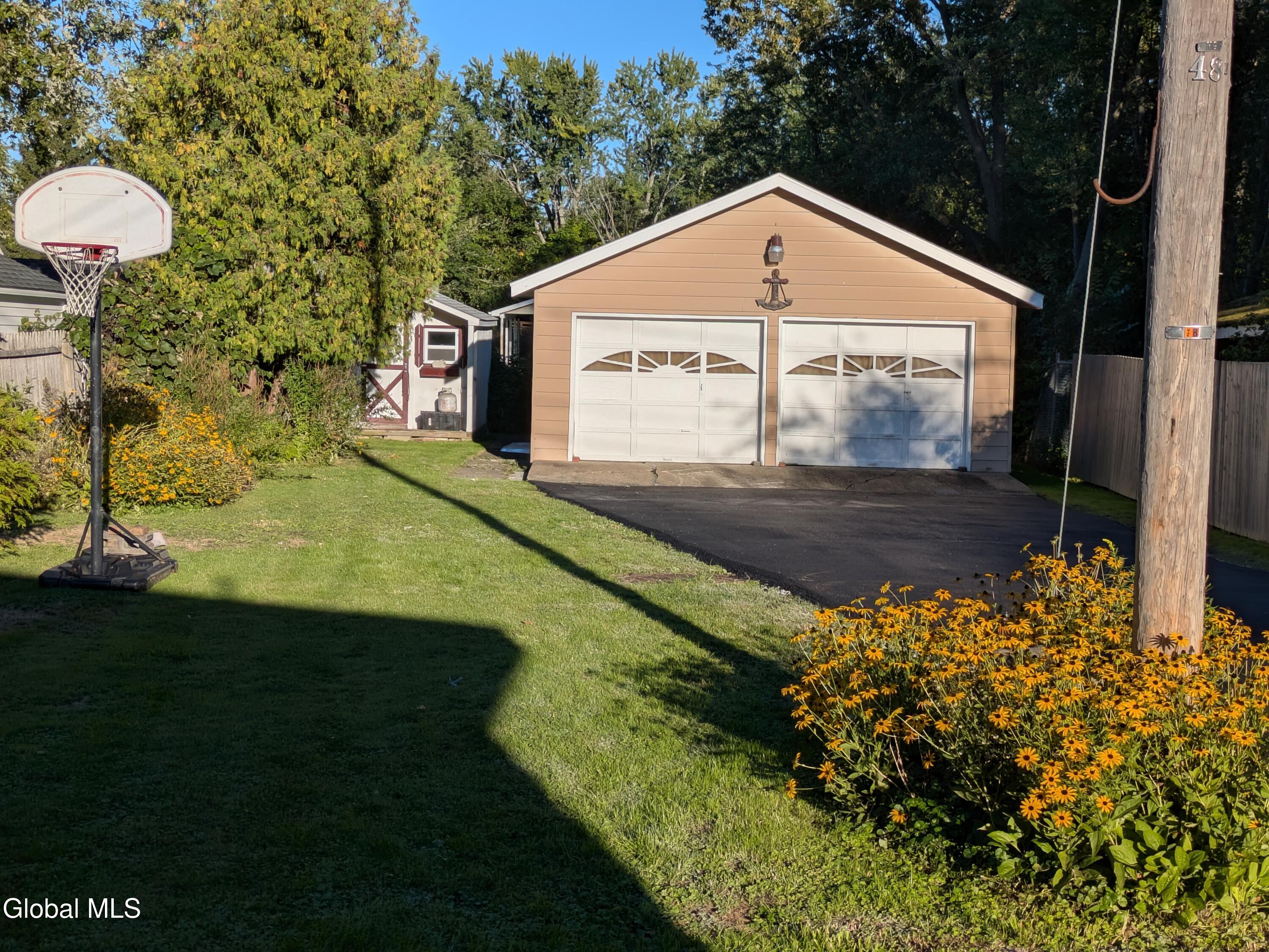 9 Lighthall Avenue Cohoes NY 12047