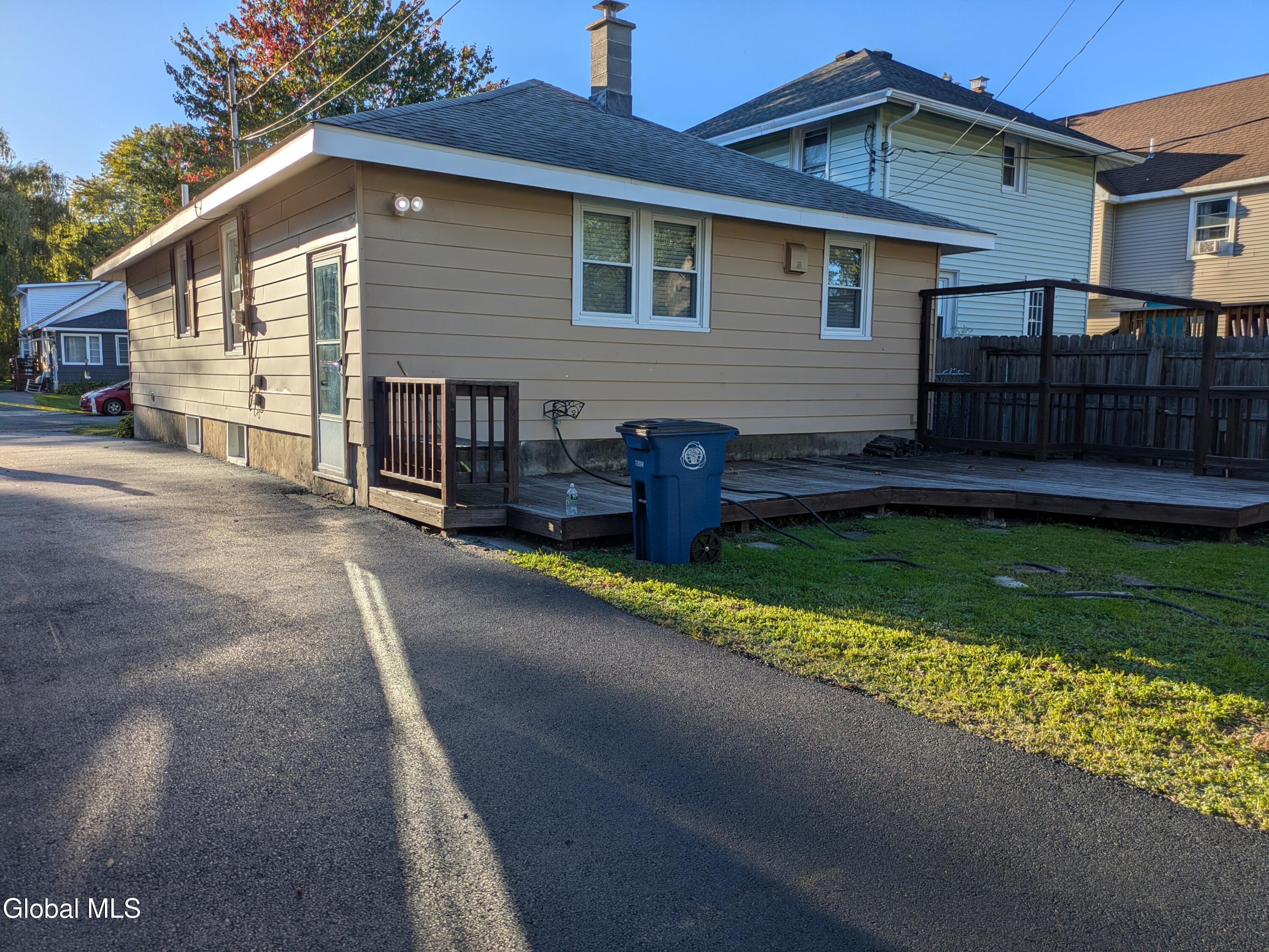 9 Lighthall Avenue Cohoes NY 12047