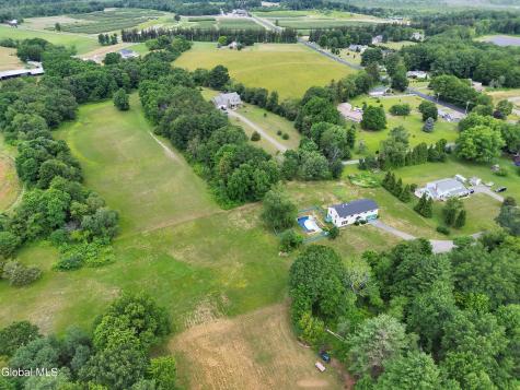 16 Theresa Lane Voorheesville NY 12186