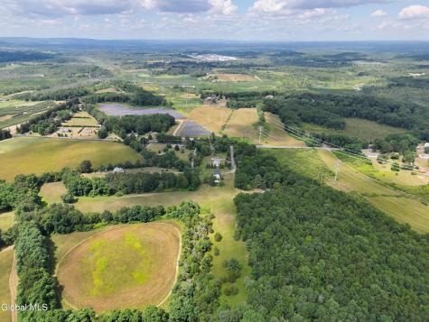 16 Theresa Lane Voorheesville NY 12186