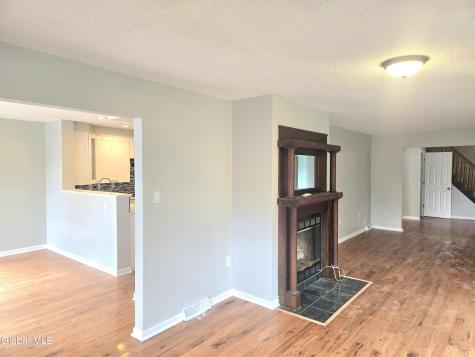 16 Theresa Lane Voorheesville NY 12186